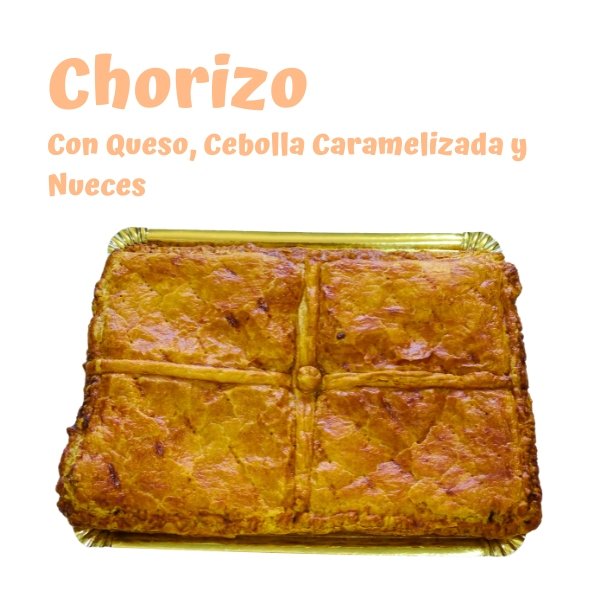 Empanada de Chorizo con queso, cebolla caramelizada y nueces