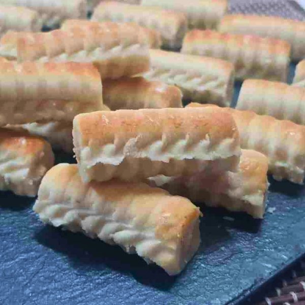Huesos de Santo rellenos de yema